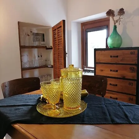 Casa Di Campagna Il Melo Tra Vigne E Noccioli.