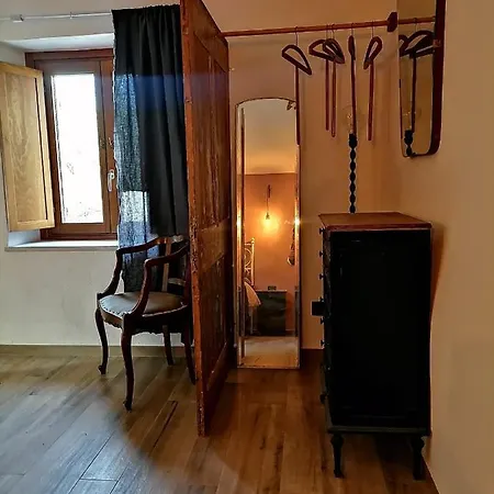 Casa vacanze Casa Di Campagna Il Melo Tra Vigne E Noccioli.